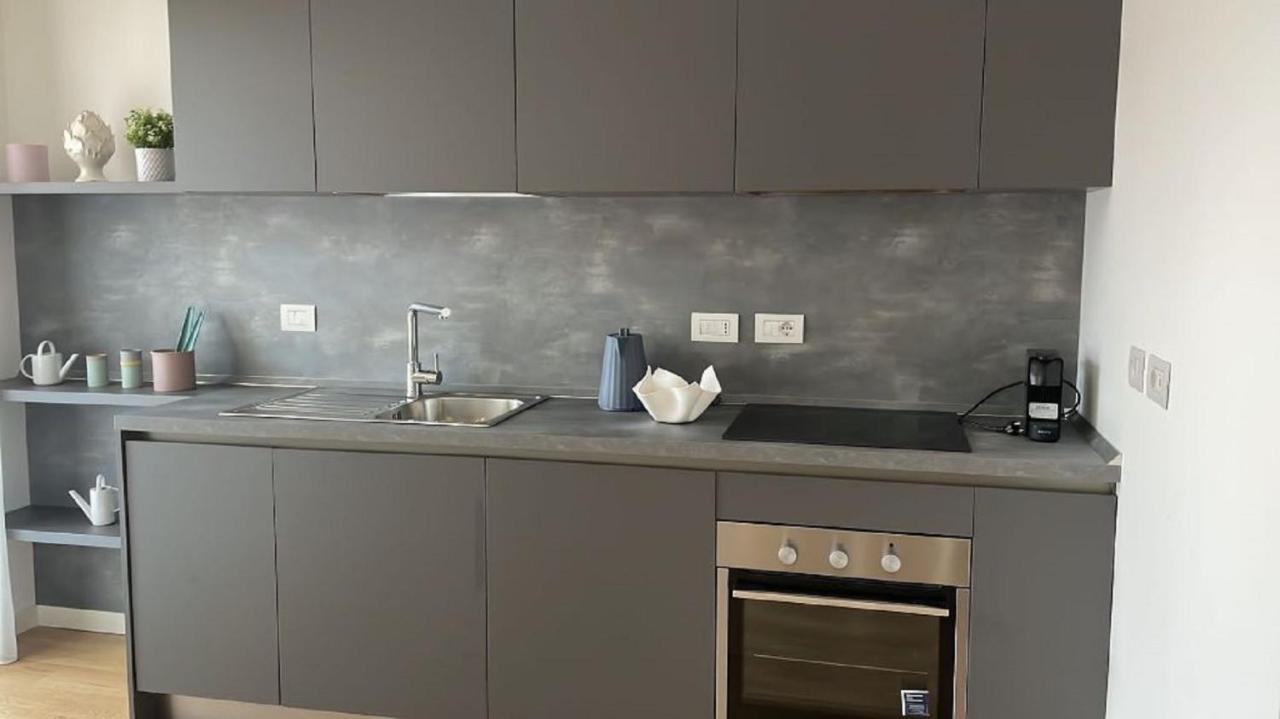 Number House - Number 9 Apartment มิลาน ภายนอก รูปภาพ